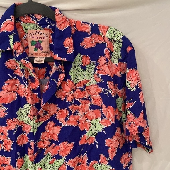 Big Dogs Shirt Blue California wines Button Colorful small - Picture 3 of 4